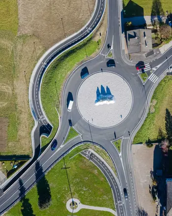 Wisthaler com 20 10 Kreisverkehr Toblach DJI 0637